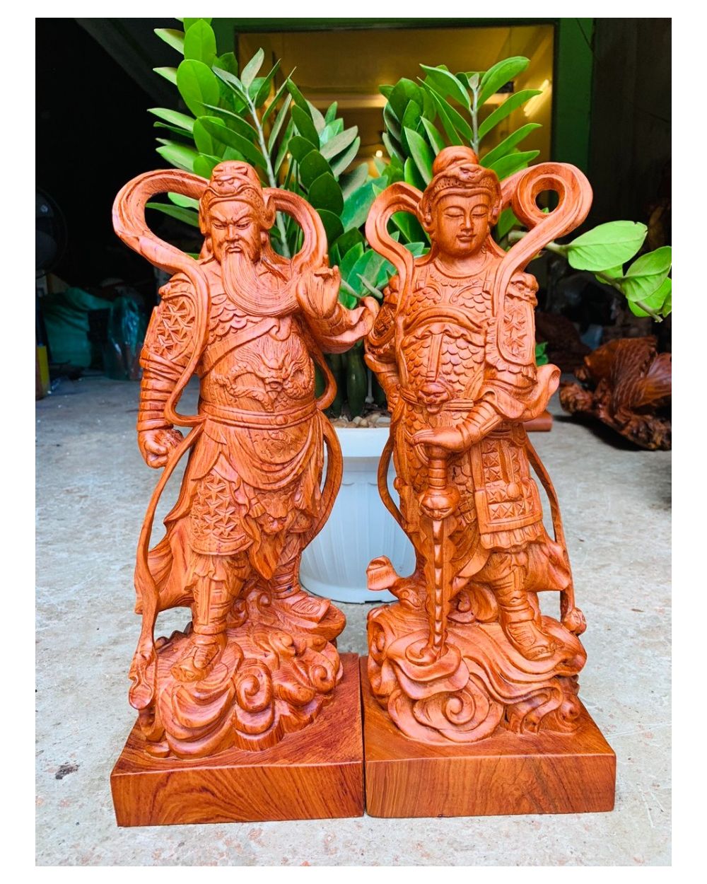 Tượng hộ pháp 02